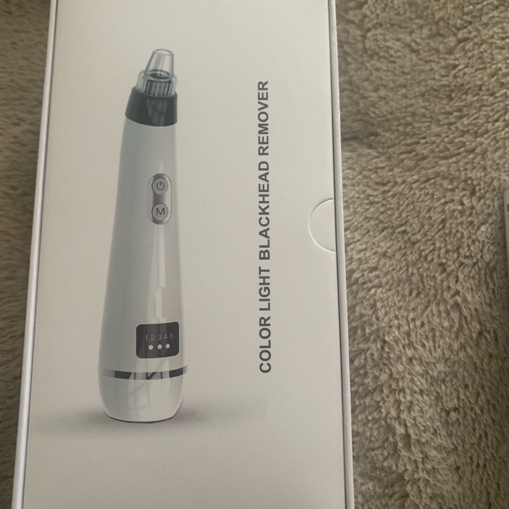 Color light blackhead remover